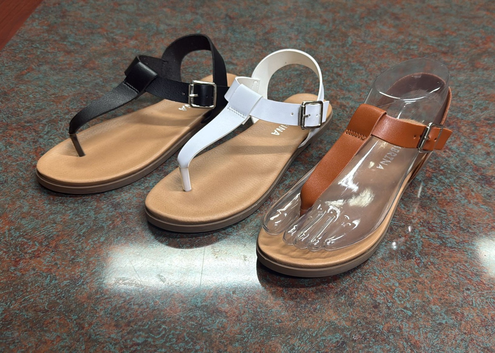 LADIES THONG SANDALS