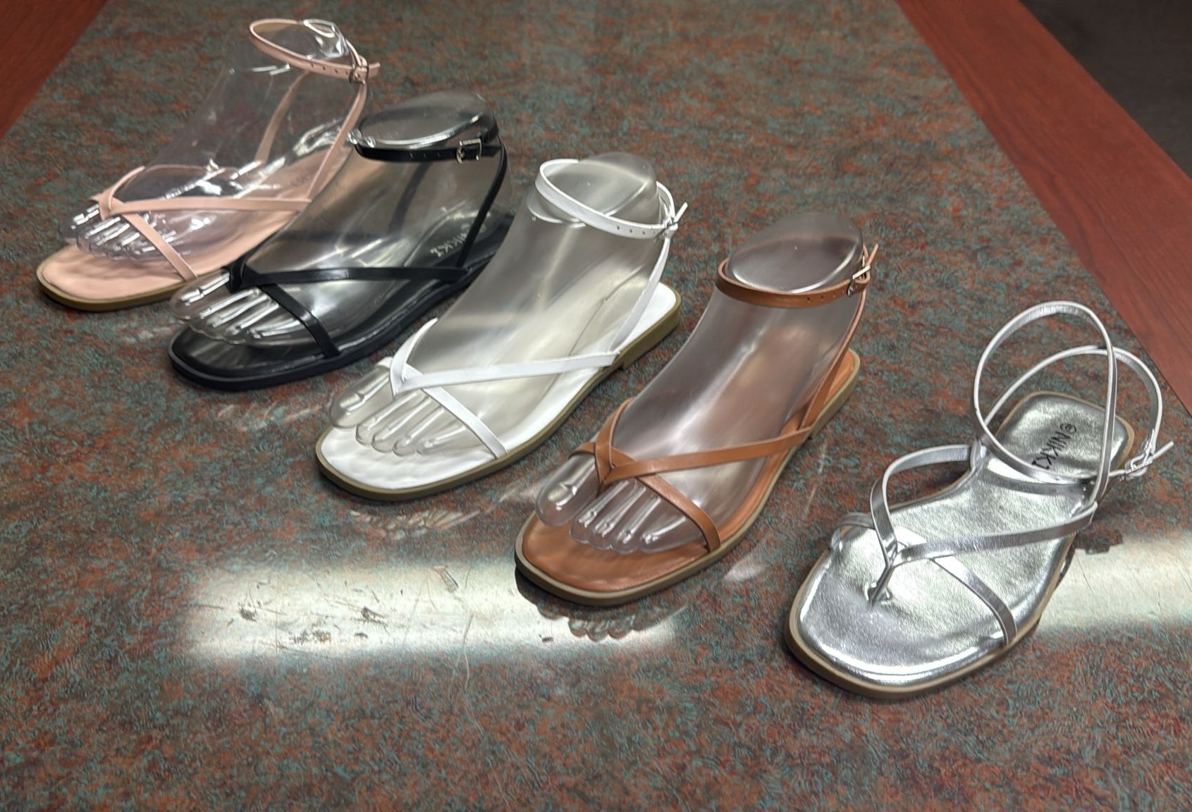 LADIES VSTRAPPY SANDALS