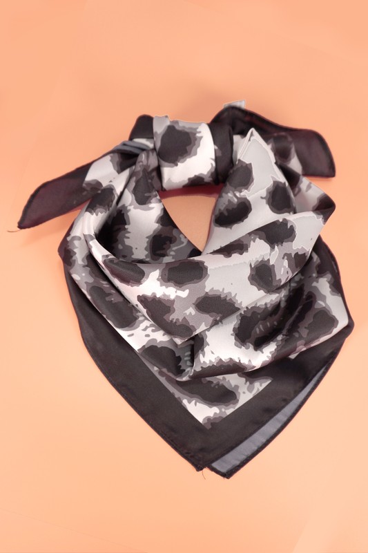 ANIMAL PRINT SILK SCARF