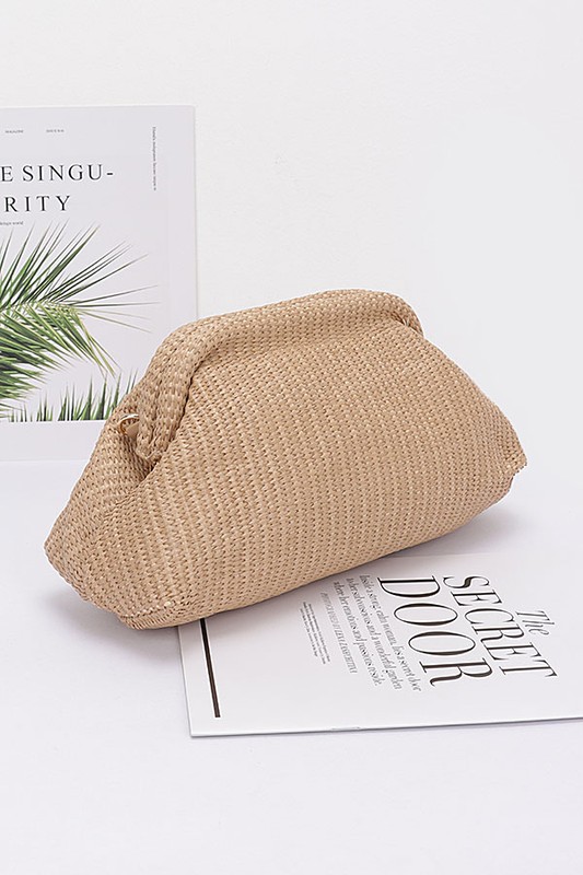 STRAW CLUTCH