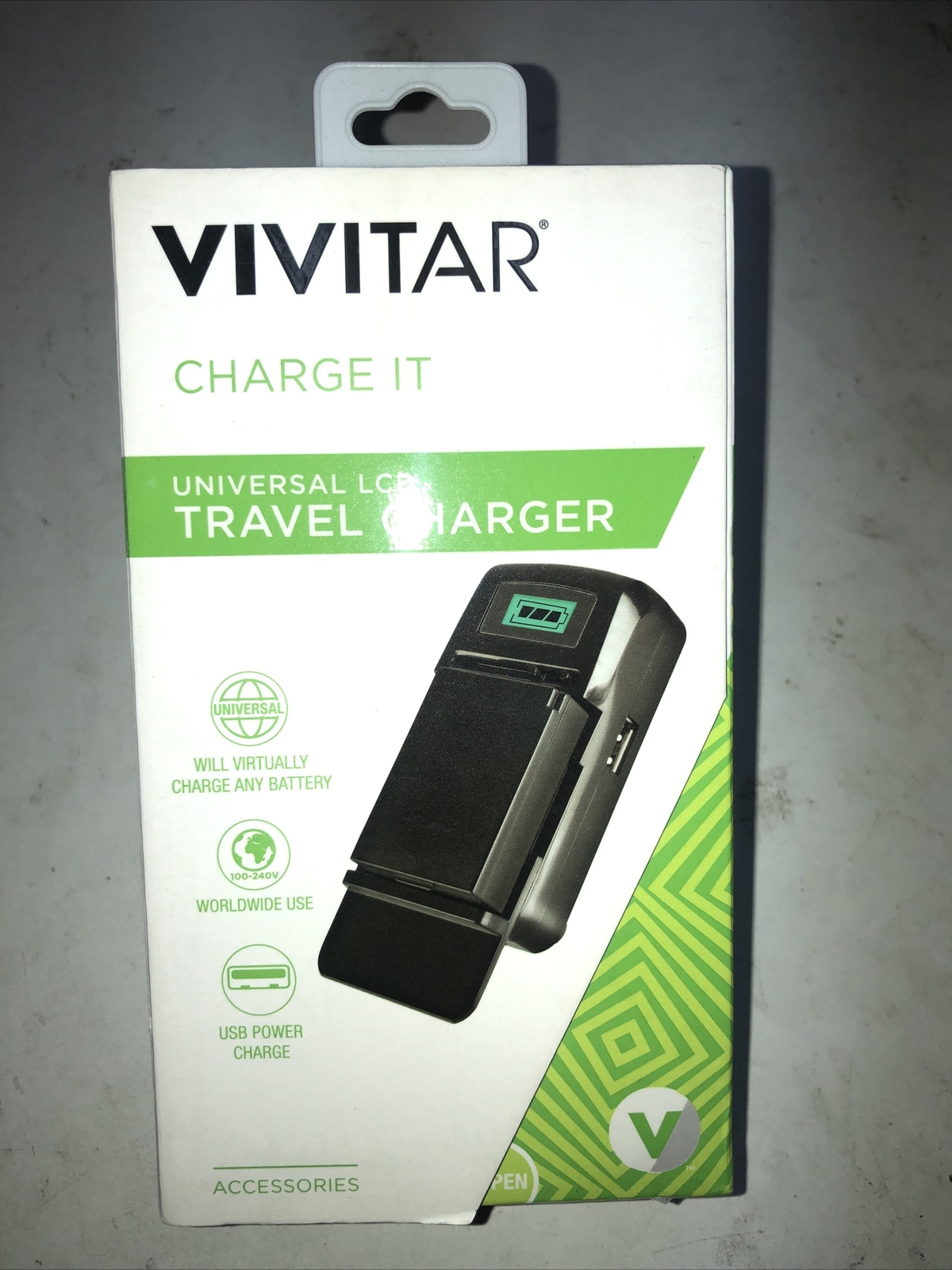 VIVITAR UNIVERSAL LCD TRAVEL CHARGER